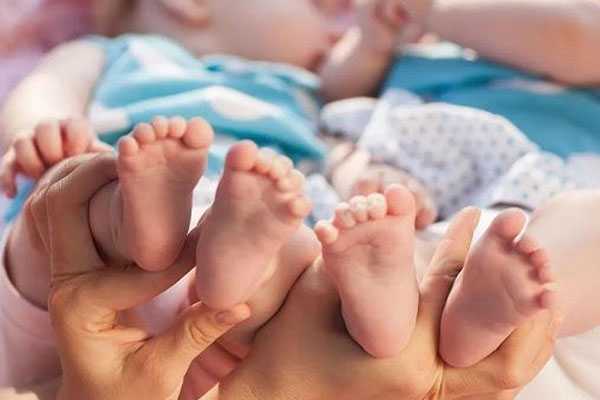 中国哪里有供卵机构_为什么做试管婴儿容易生双胞胎